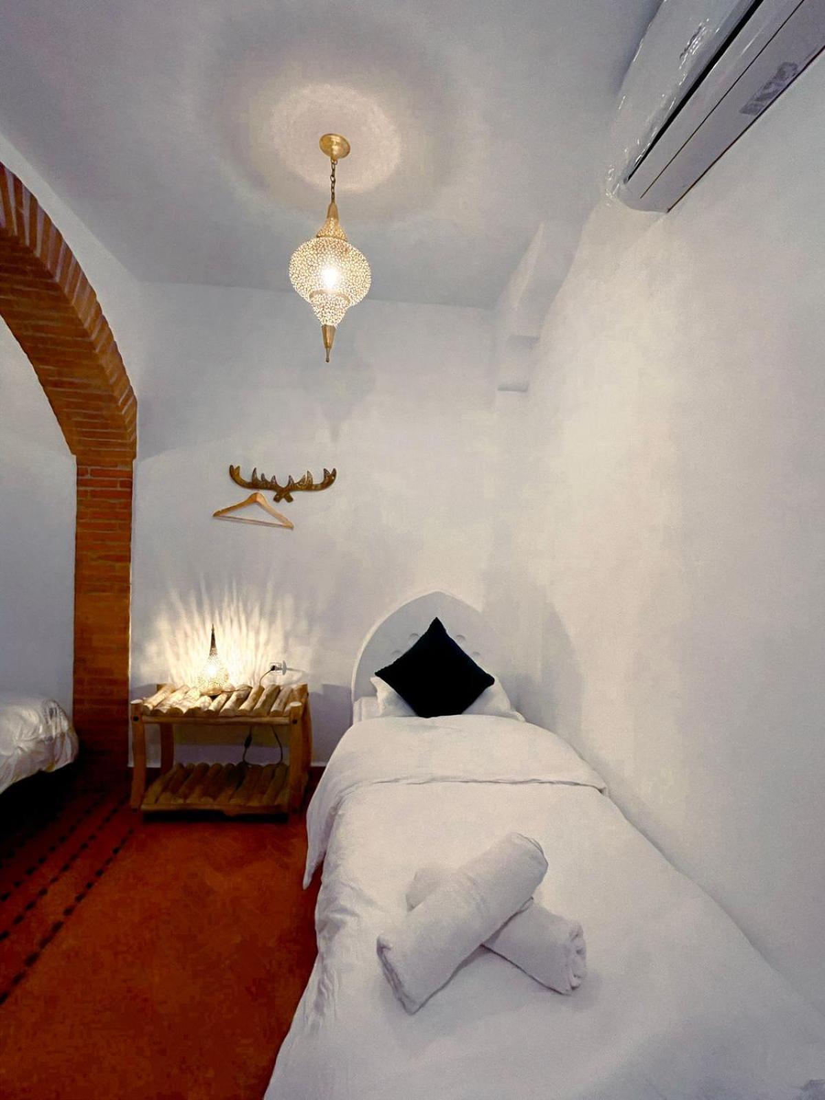 Riad Bab Mahruk Hotel เชฟชาอูน ภายนอก รูปภาพ
